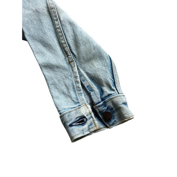 VTG. Levis Womens Denim Jacket Light Blue Buttons Sequin Pockets Long Sleeve - Picture 9 of 12